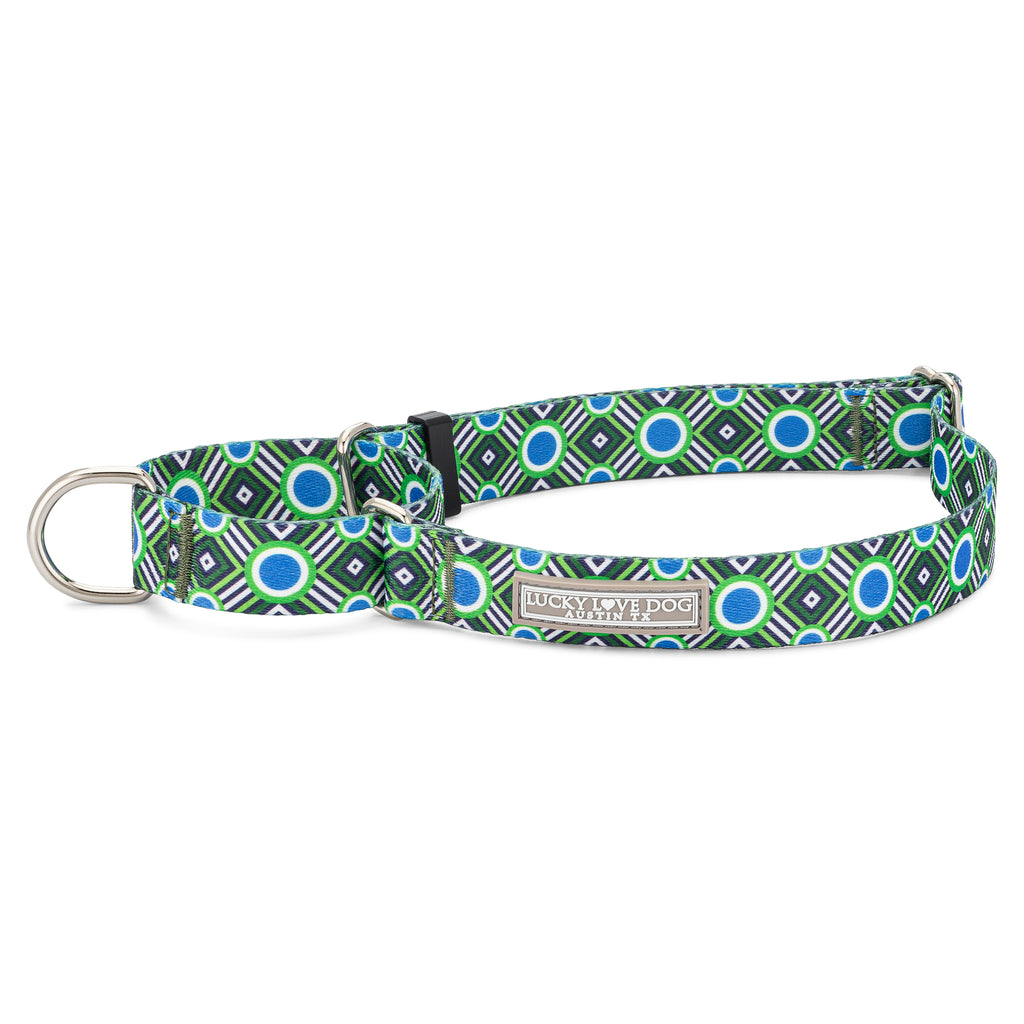 Blue and green Leo martingale