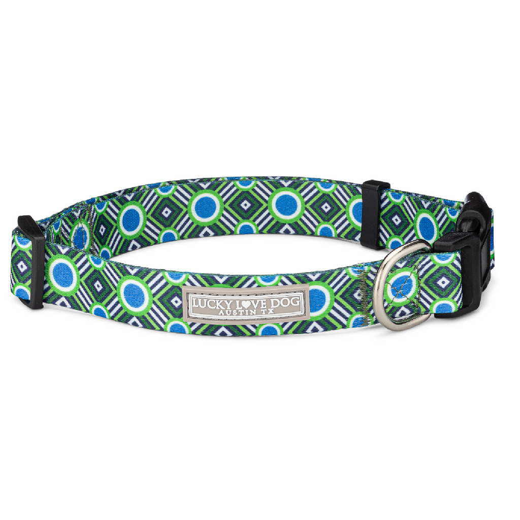 Leo blue green collar